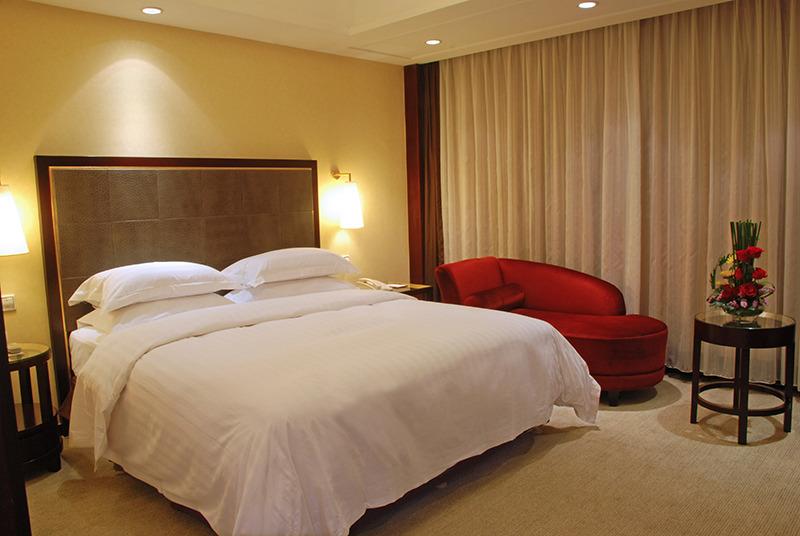 Guangzhou New Century Hotel Экстерьер фото