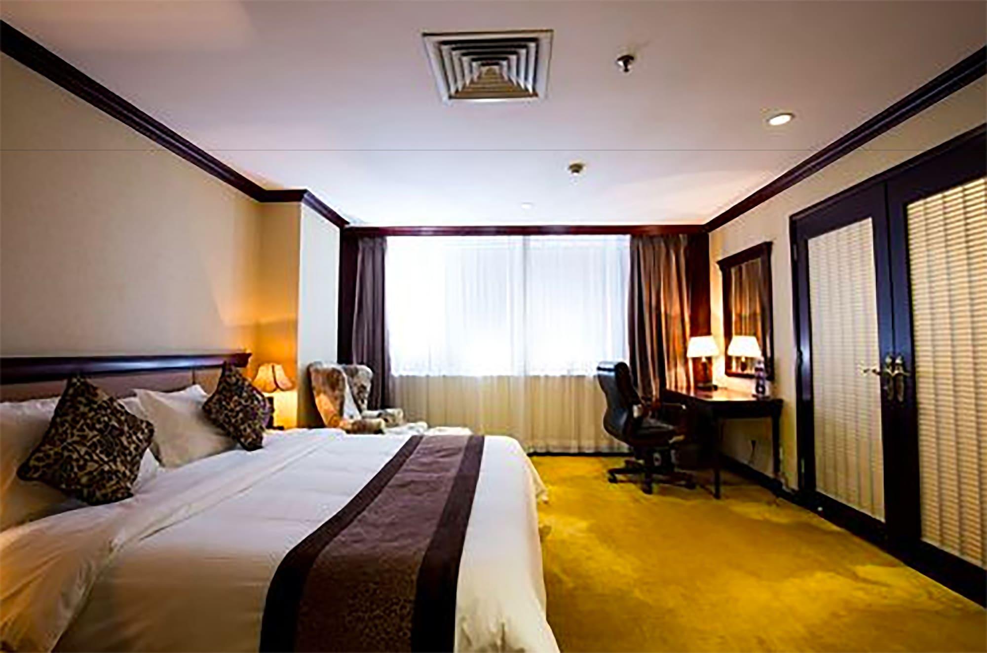 Guangzhou New Century Hotel Экстерьер фото