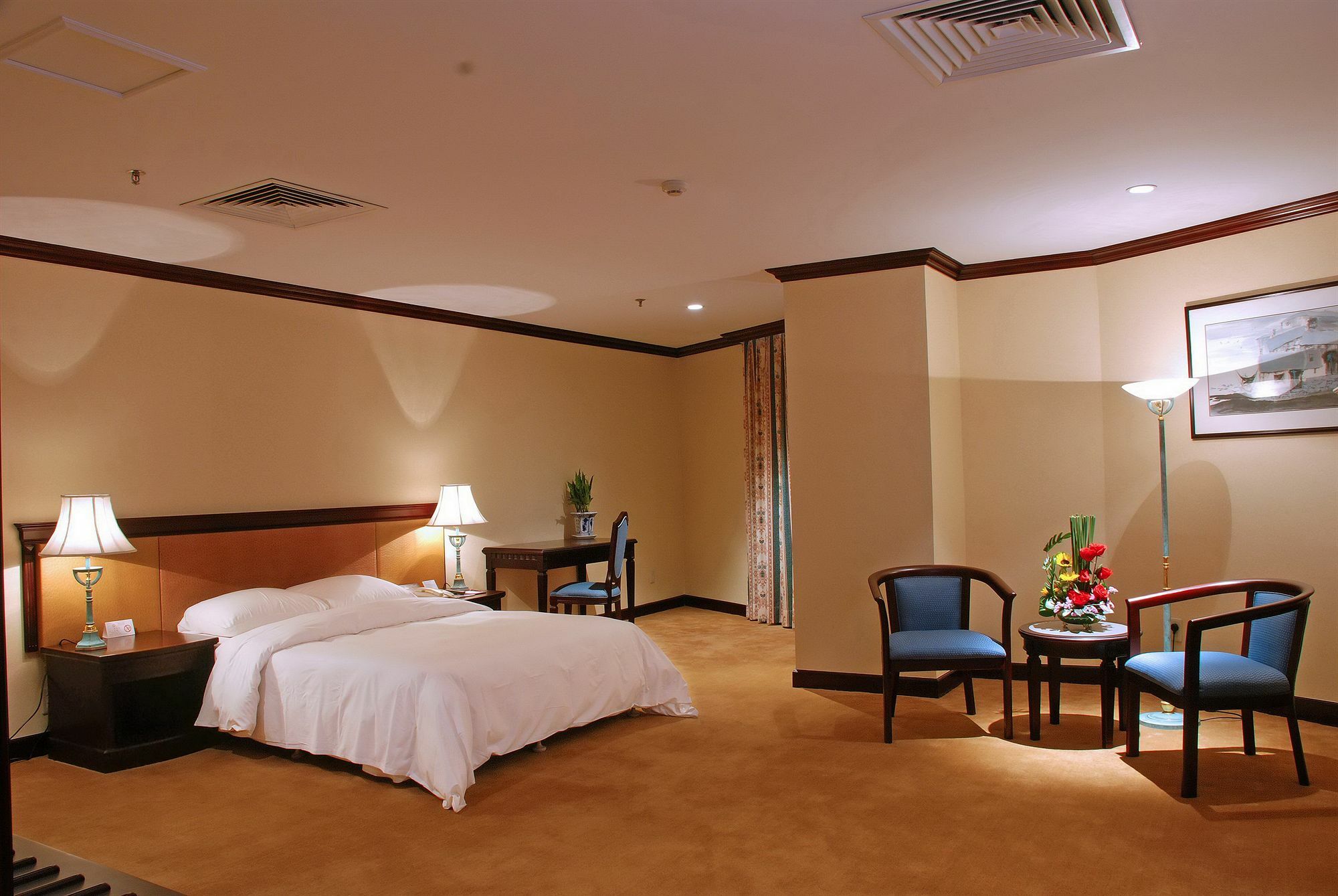 Guangzhou New Century Hotel Экстерьер фото