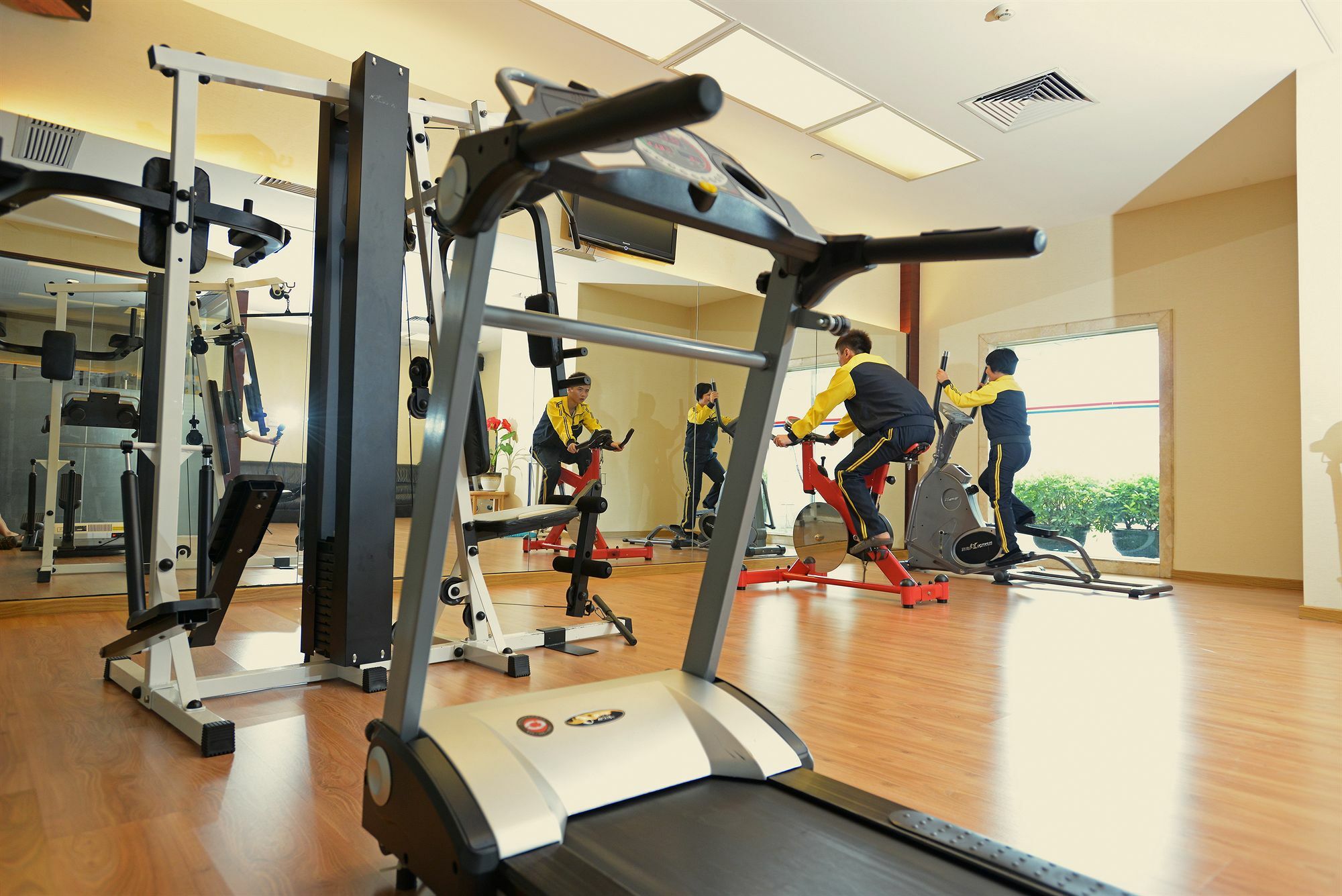 Guangzhou New Century Hotel Экстерьер фото