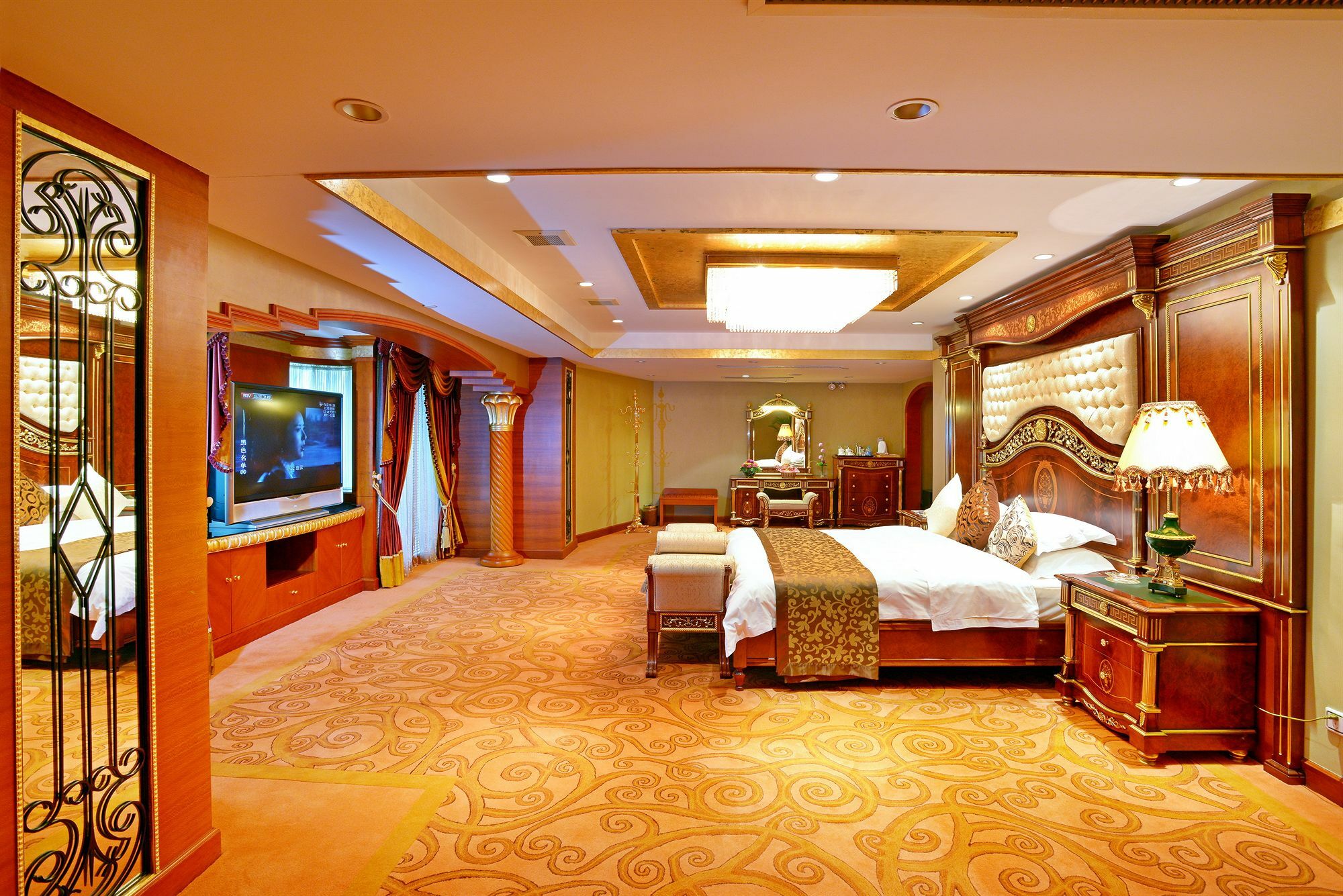 Guangzhou New Century Hotel Экстерьер фото