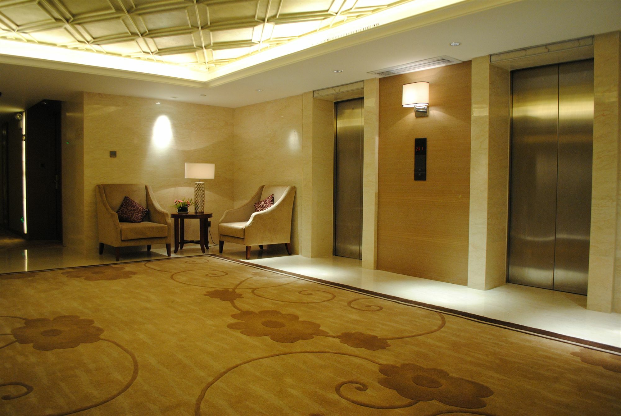 Guangzhou New Century Hotel Экстерьер фото