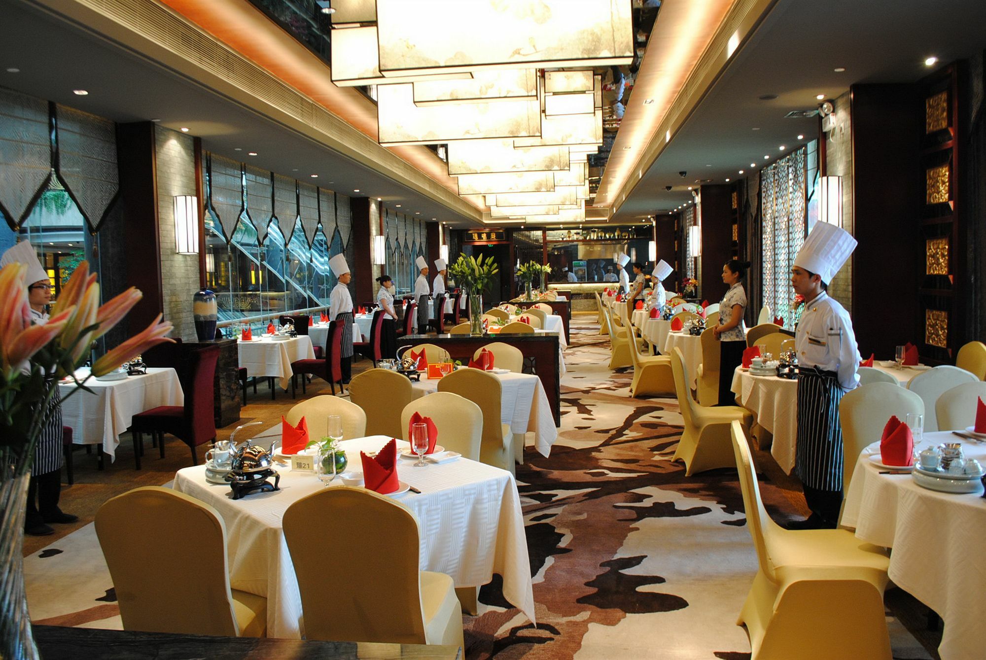 Guangzhou New Century Hotel Экстерьер фото