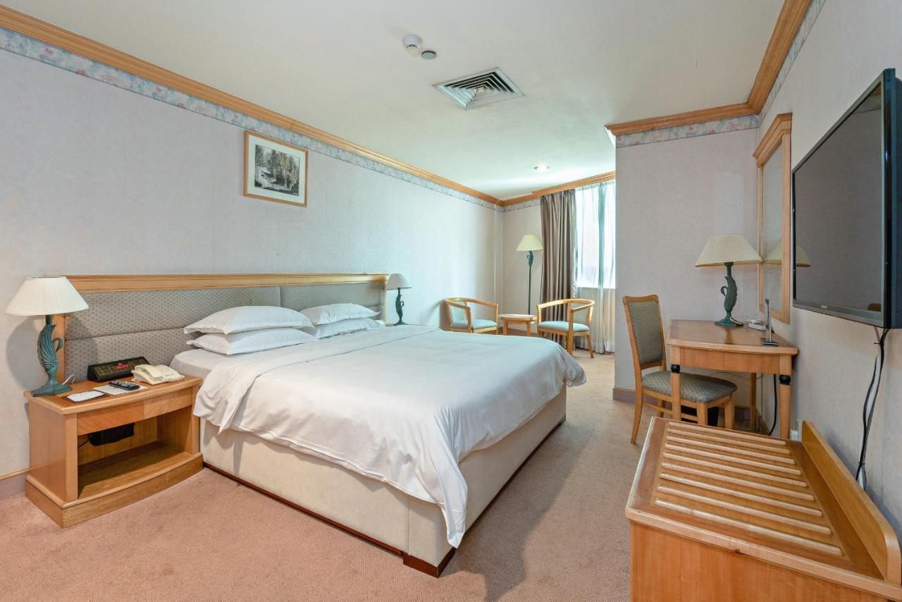 Guangzhou New Century Hotel Экстерьер фото