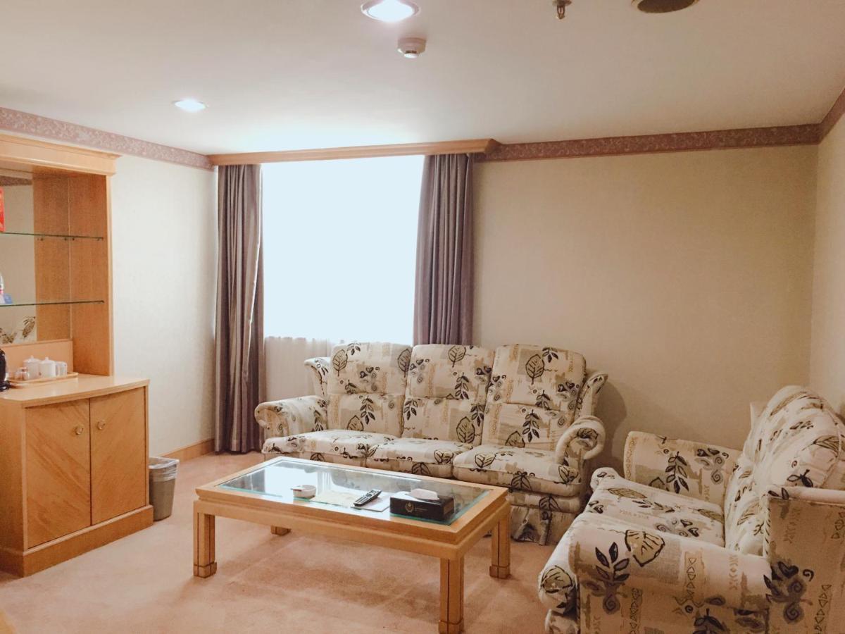 Guangzhou New Century Hotel Экстерьер фото